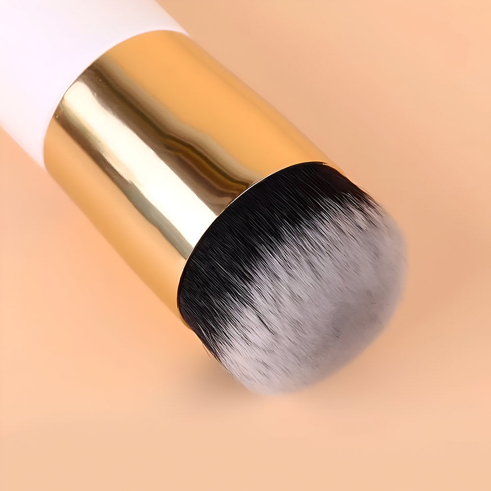 Makeup Brush crafted with premium synthetic bristles, providing gentle coverage without irritating sensitive skin.