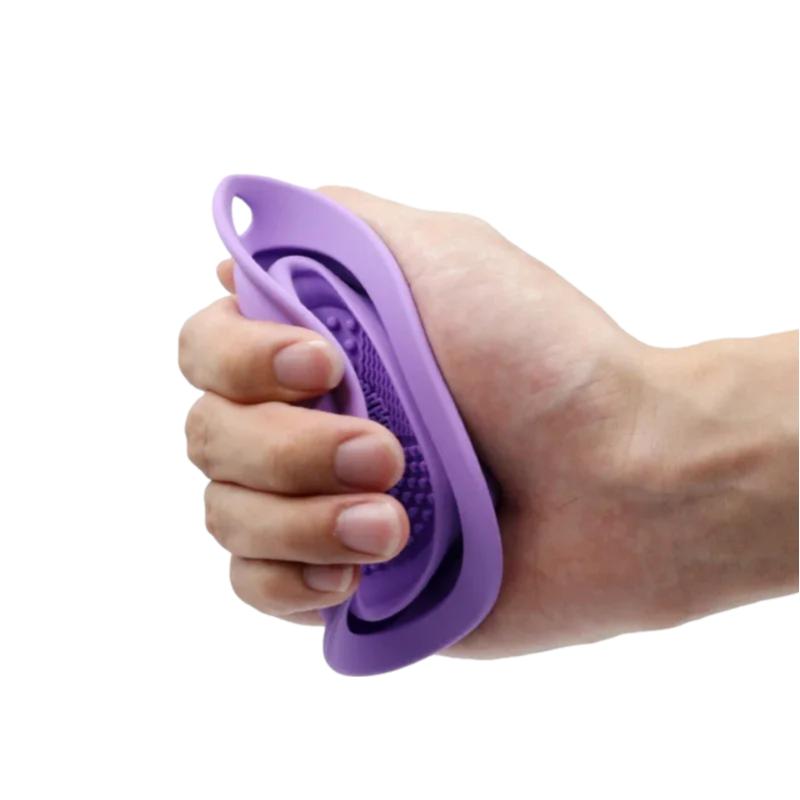 Foldable Silicone Makeup Brush Cleaner  Makeup Brush Cleaner  beautyessence